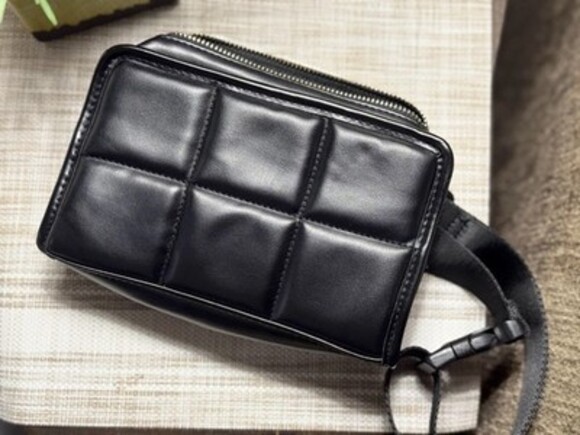 Amanda Uprichard Black Quilted Belt Bag Standard Size 0-14 R2Ship - Picture 2 of 5